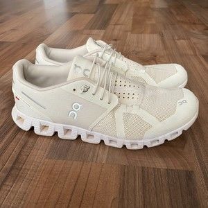 On CLOUD 5 White Women's Running Shoes Sneakers US 10 or EU 42 Excellent